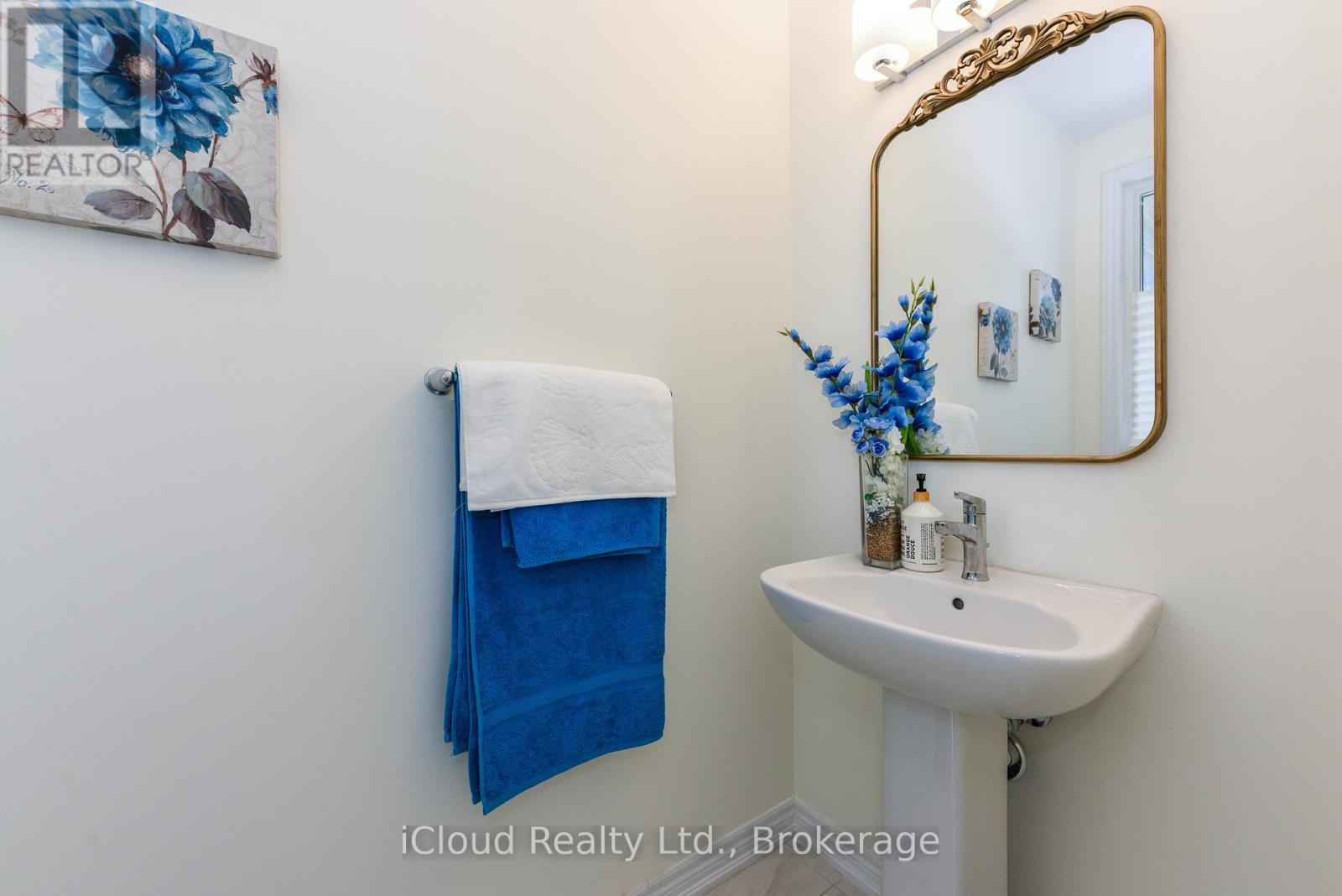 114 Thicketwood Avenue, Barrie, Ontario  L9J 0W8 - Photo 3 - S12647246