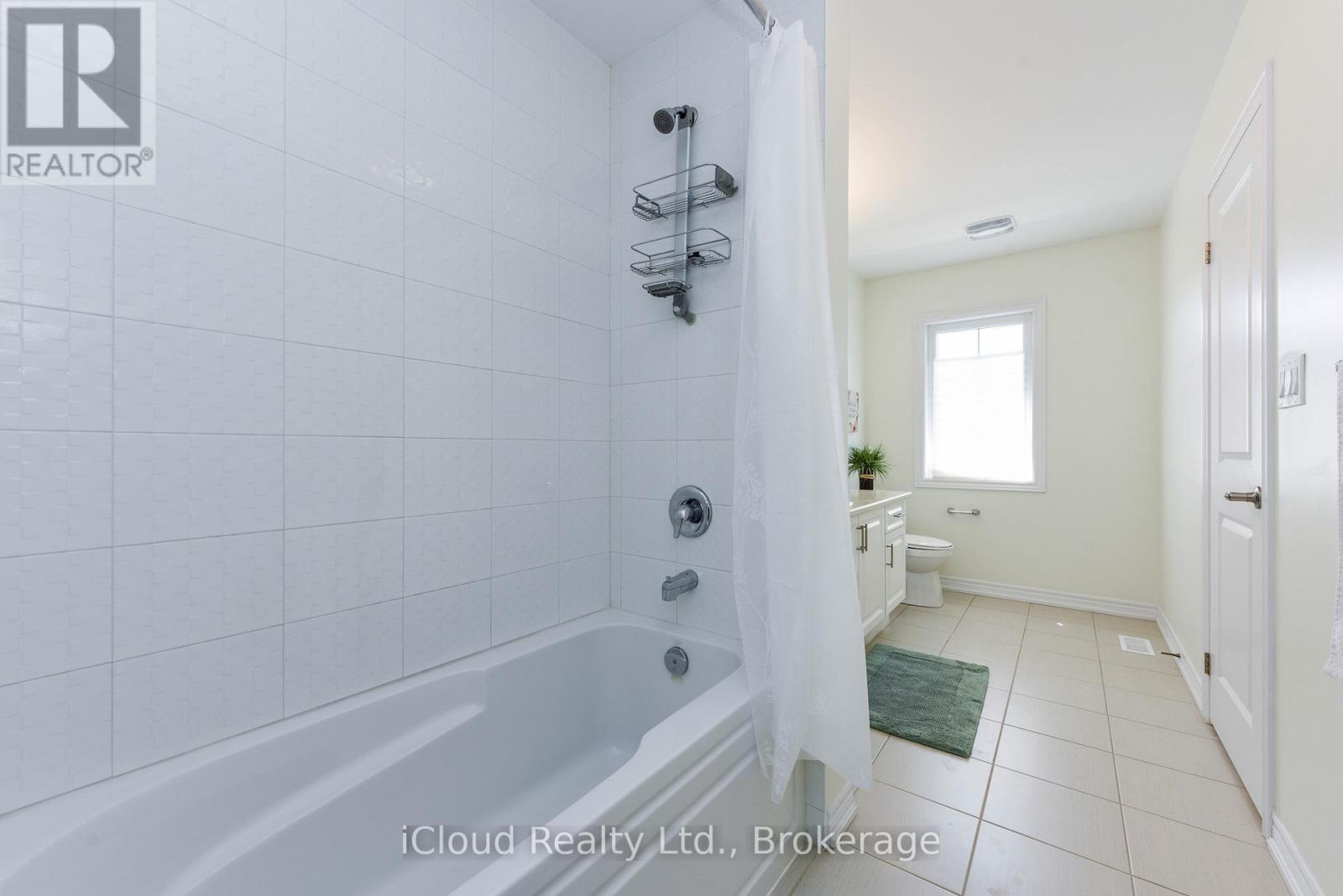 114 Thicketwood Avenue, Barrie, Ontario  L9J 0W8 - Photo 34 - S12647246