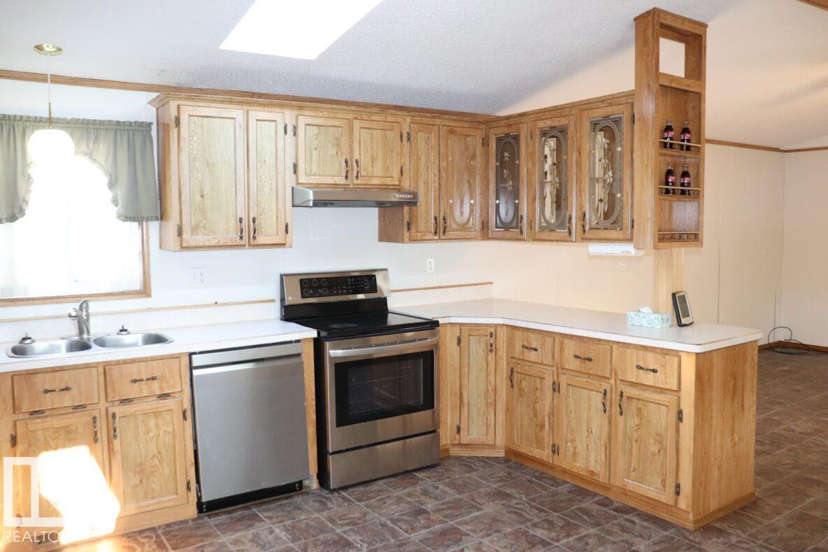 4824 52 St, Lougheed, Alberta  T0B 2V0 - Photo 11 - E4468505