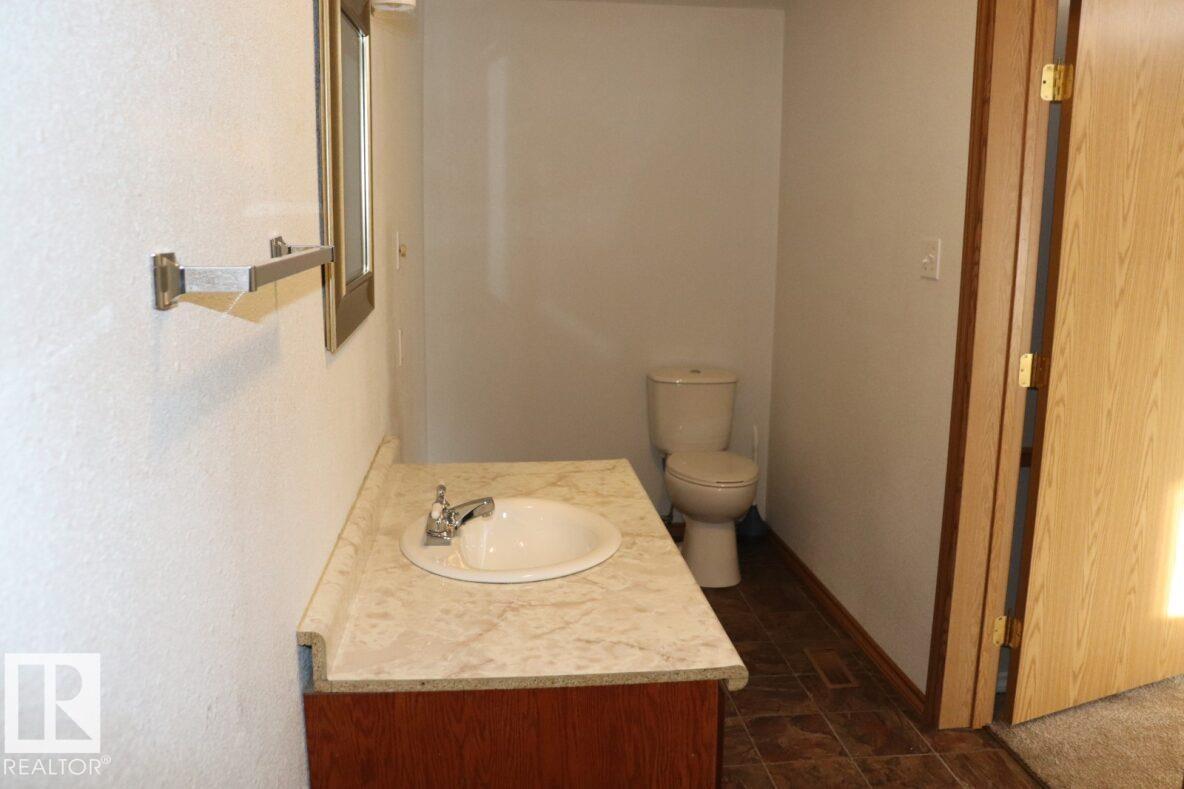 4824 52 St, Lougheed, Alberta  T0B 2V0 - Photo 23 - E4468505