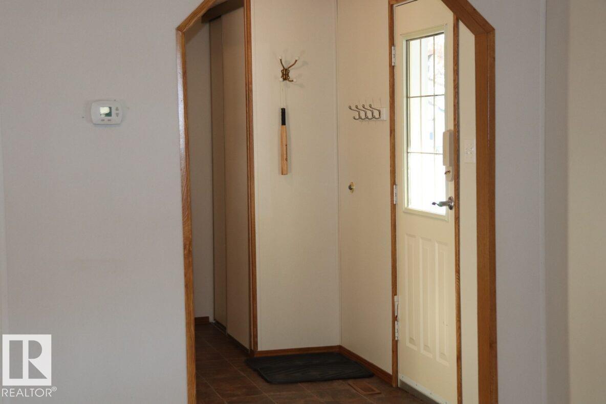 4824 52 St, Lougheed, Alberta  T0B 2V0 - Photo 8 - E4468505