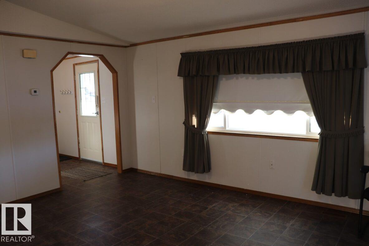 4824 52 St, Lougheed, Alberta  T0B 2V0 - Photo 14 - E4468505