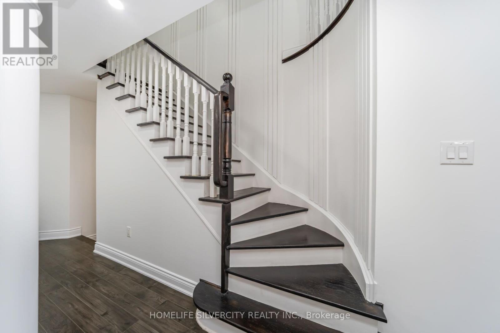 42 Avalanche Crescent, Brampton, Ontario  L6P 1M5 - Photo 21 - W12647252