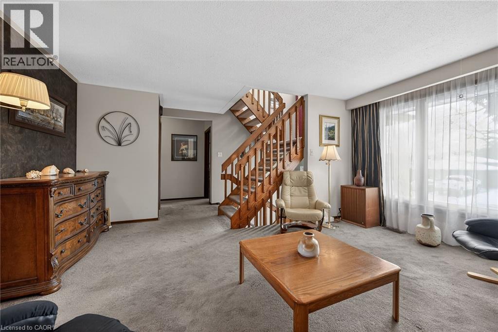 356 Cranbrook Drive, Hamilton, Ontario  L9C 4T3 - Photo 5 - 40791890