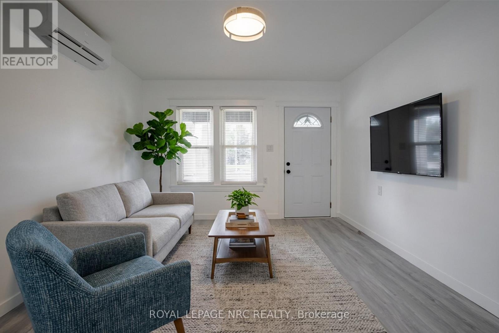 170 Niagara Street W, St. Catharines (E. Chester), Ontario  L2R 4L4 - Photo 4 - X12505730