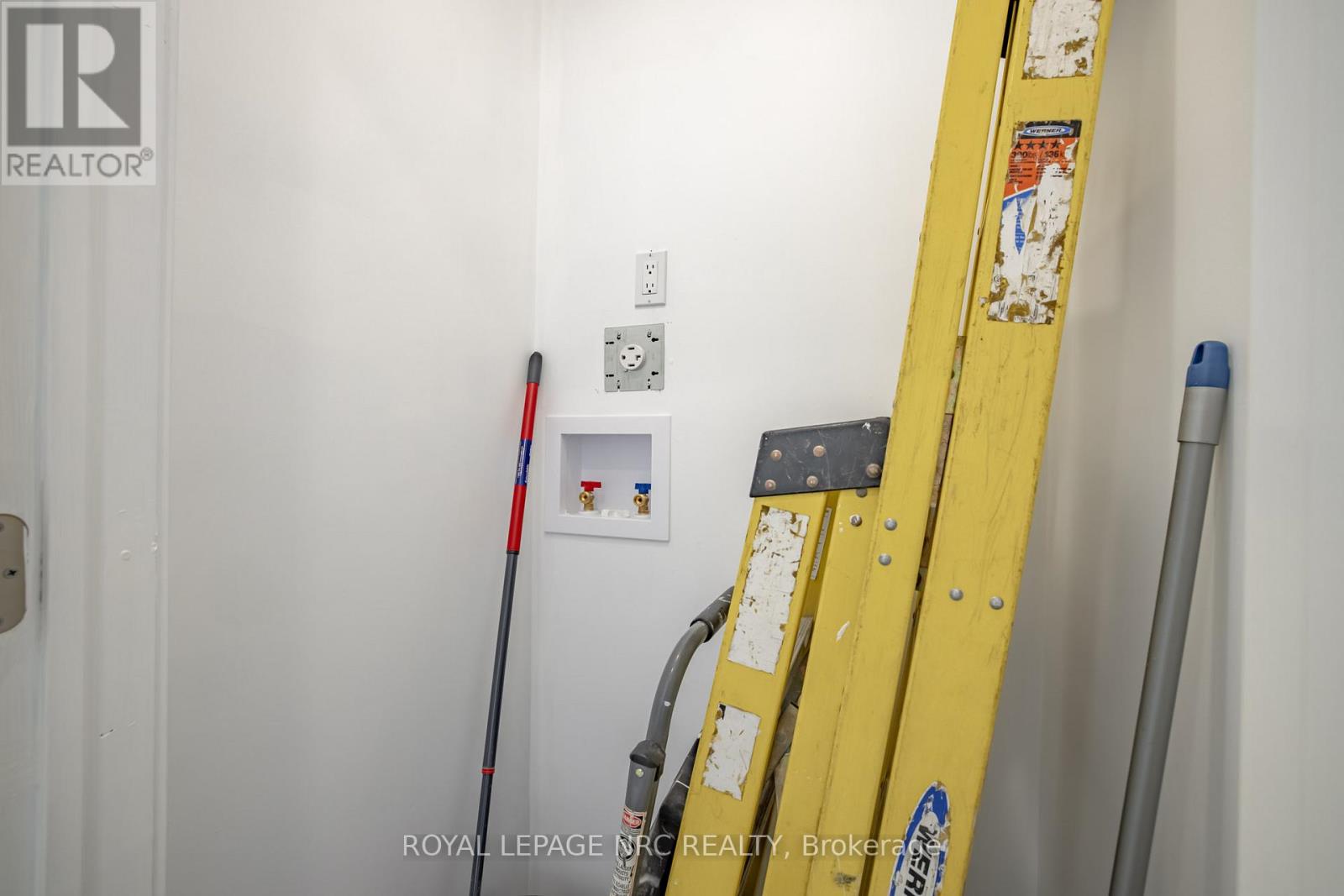 170 Niagara Street W, St. Catharines (E. Chester), Ontario  L2R 4L4 - Photo 15 - X12505730