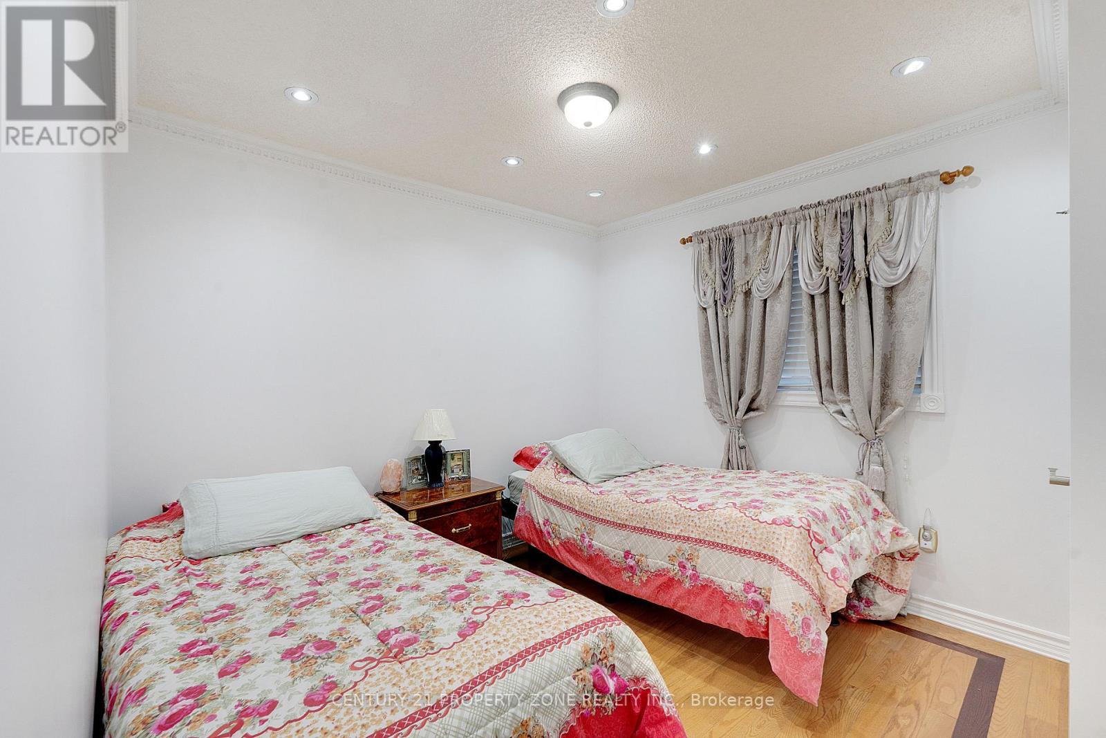 2565 Scarth Court, Mississauga, Ontario  L5M 5L2 - Photo 25 - W12645820