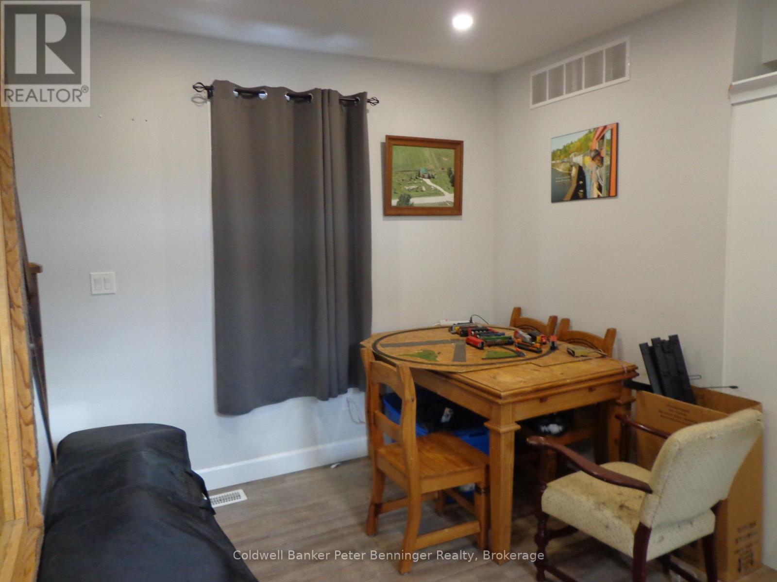 523 Mill Street, West Grey, Ontario  N0G 2M0 - Photo 14 - X12645880