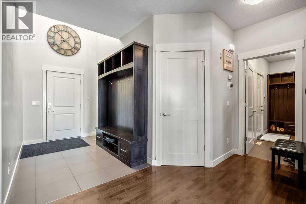 137 Magenta Crescent, Chestermere, Alberta  T1X 0K9 - Photo 3 - A2263145