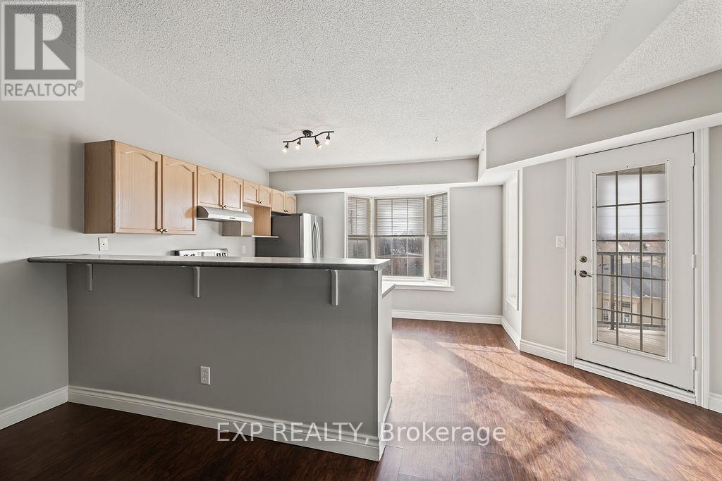 411 - 1411 Walker's Line, Burlington, Ontario  L7M 4P5 - Photo 6 - W12647282