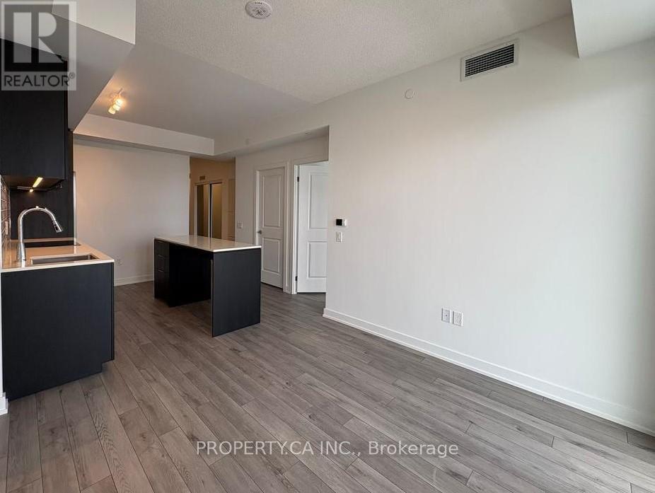 14 - 15 Skyridge Drive, Brampton, Ontario  L6P 4S3 - Photo 4 - W12645990