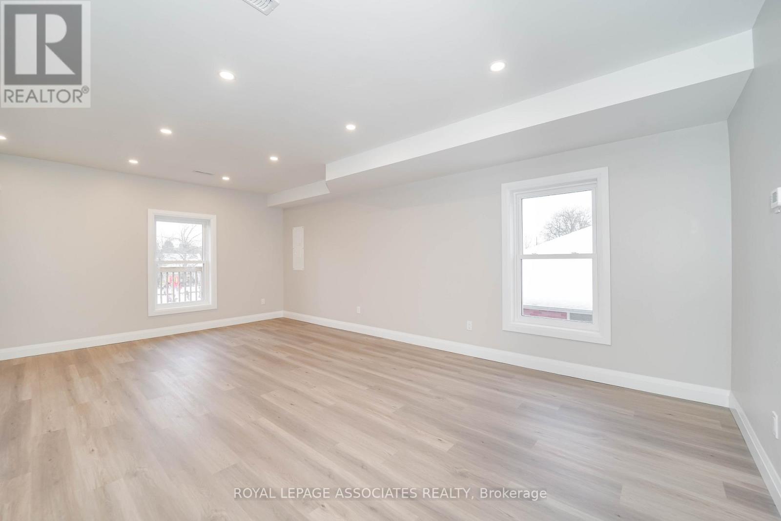 2 - 35 St George Street, Brantford, Ontario  N3R 1V2 - Photo 22 - X12645898