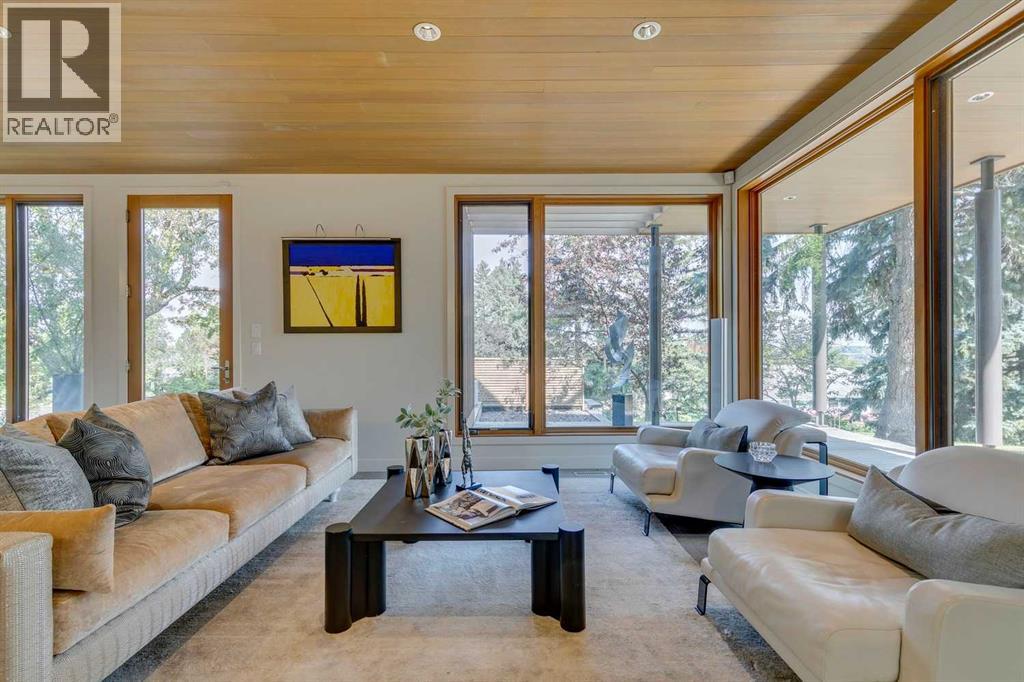 529 Sunderland Avenue Sw, Calgary, Alberta  T3C 2K5 - Photo 7 - A2256811