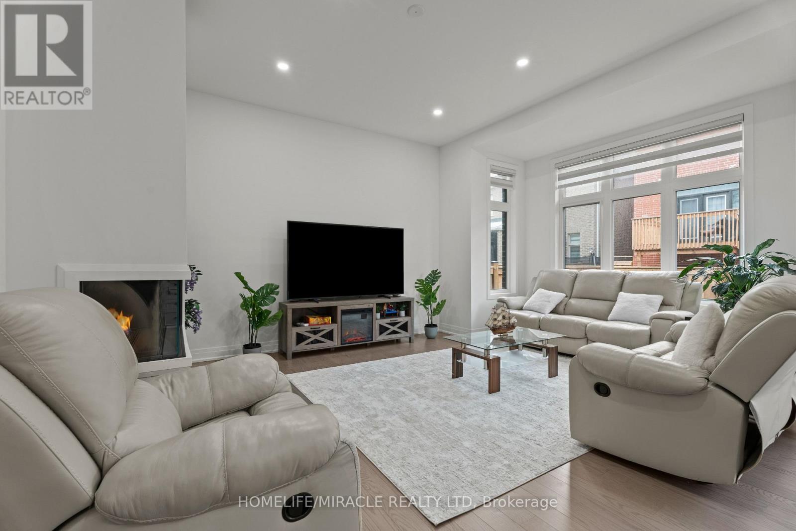 3118 Travertine Drive, Oakville, Ontario  L6M 5N8 - Photo 12 - W12647280