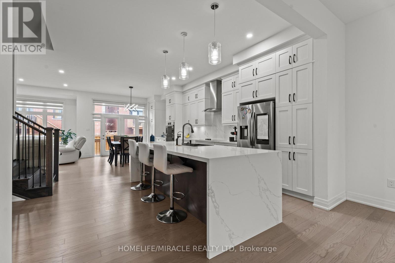 3118 Travertine Drive, Oakville, Ontario  L6M 5N8 - Photo 17 - W12647280