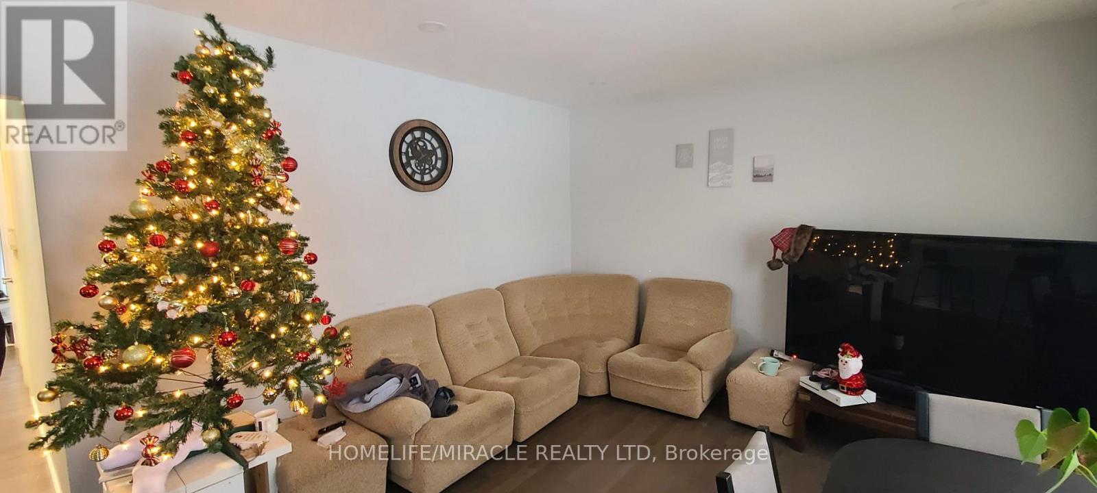 14 Dallner Road, Toronto, Ontario  M3L 1J7 - Photo 6 - W12647286
