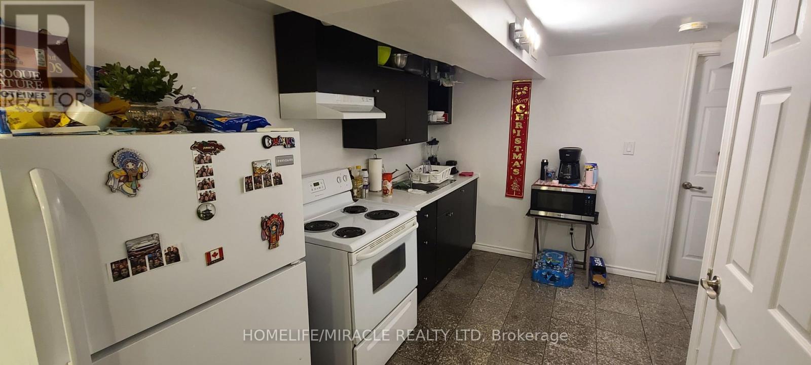 14 Dallner Road, Toronto, Ontario  M3L 1J7 - Photo 8 - W12647286