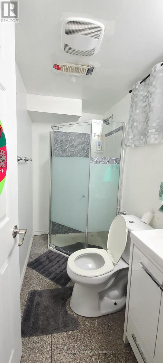 14 Dallner Road, Toronto, Ontario  M3L 1J7 - Photo 9 - W12647286