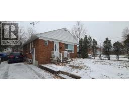 14 DALLNER ROAD, Toronto, Ontario