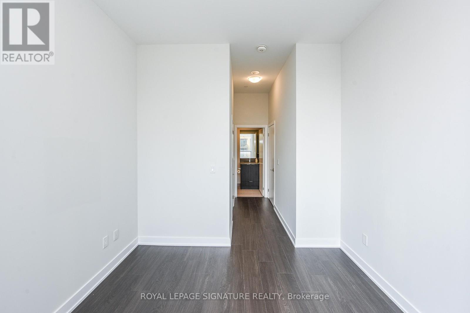 507 - 430 Square One Drive E, Mississauga, Ontario  L5B 0L6 - Photo 19 - W12647296