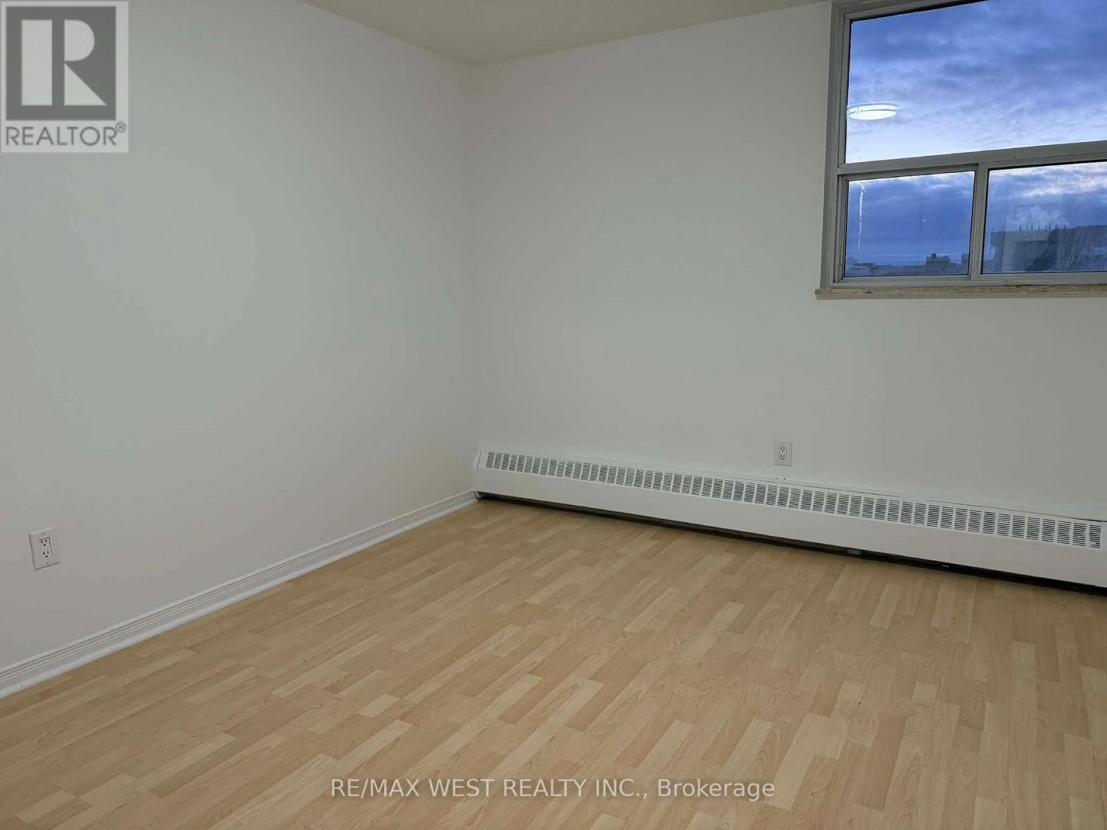 2316 - 370 Dixon Road, Toronto, Ontario  M9R 1T2 - Photo 11 - W12647262