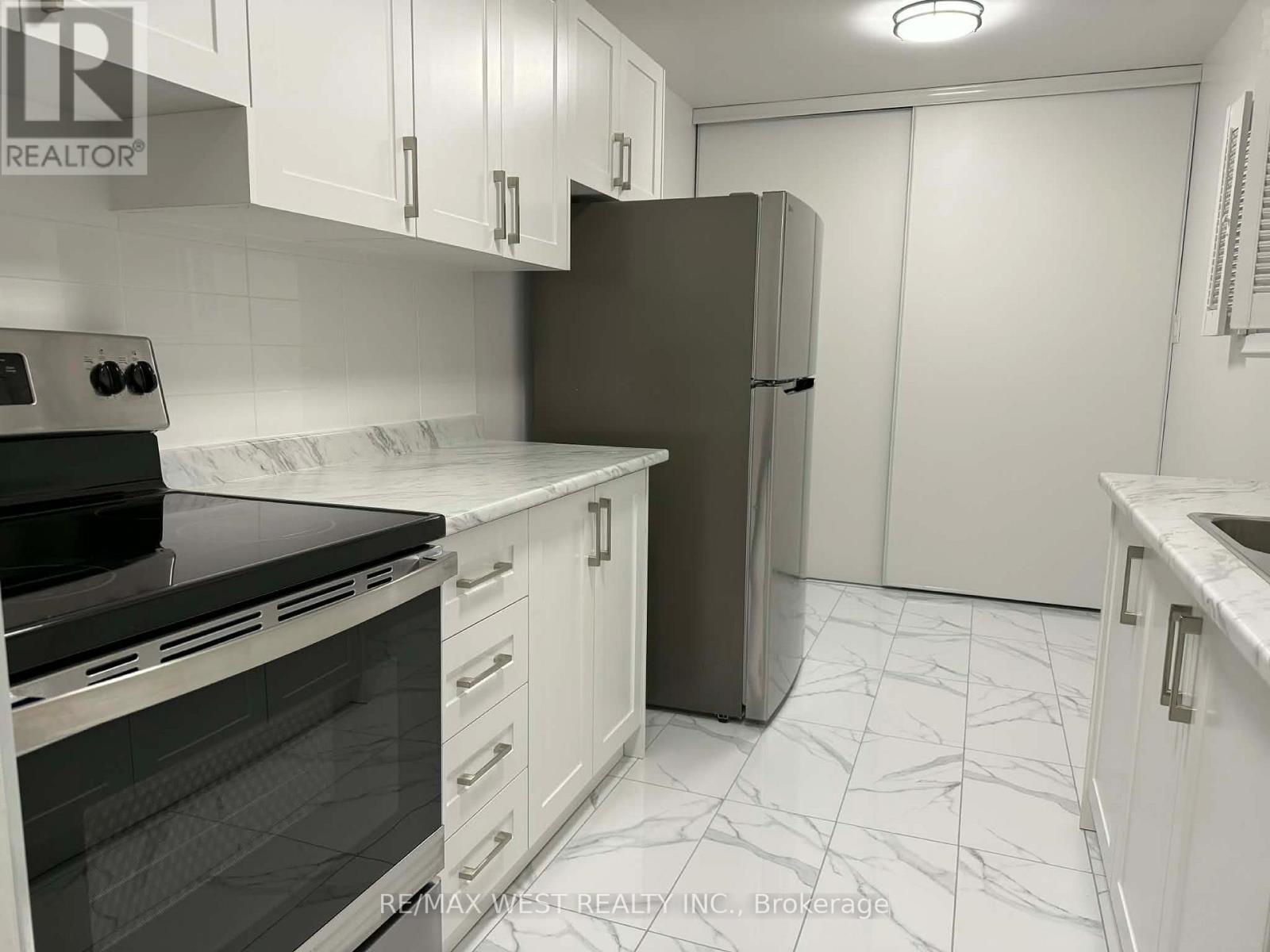 2316 - 370 Dixon Road, Toronto, Ontario  M9R 1T2 - Photo 7 - W12647262