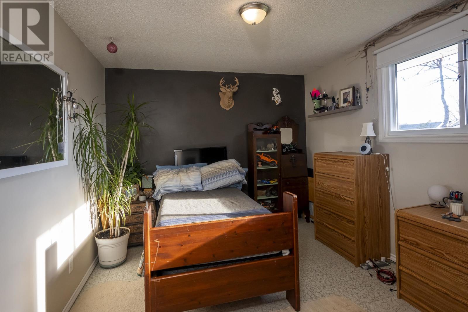 522 Redwood Undefined W, Thunder Bay, Ontario  P7C 5A3 - Photo 29 - TB253660