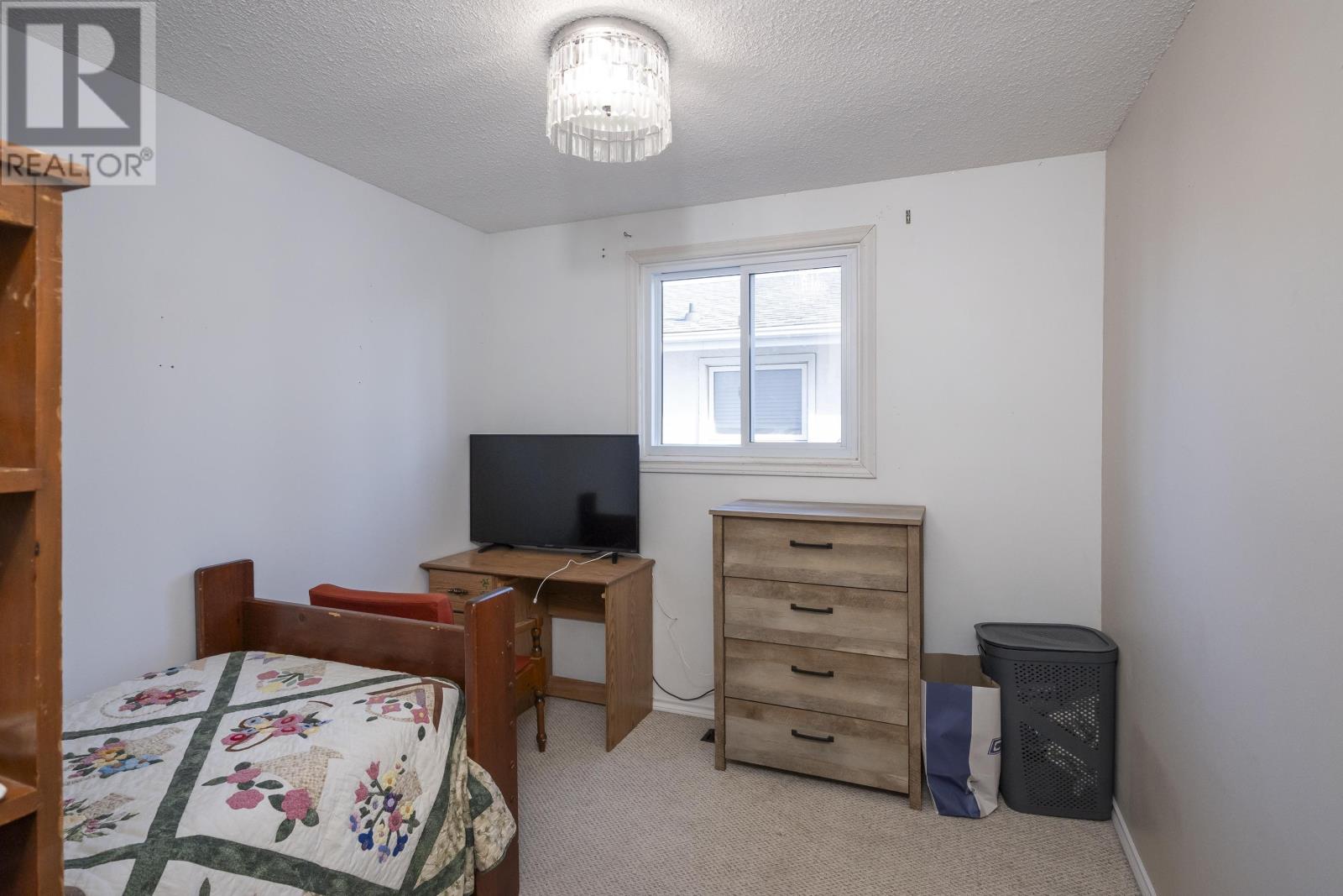 522 Redwood Undefined W, Thunder Bay, Ontario  P7C 5A3 - Photo 30 - TB253660