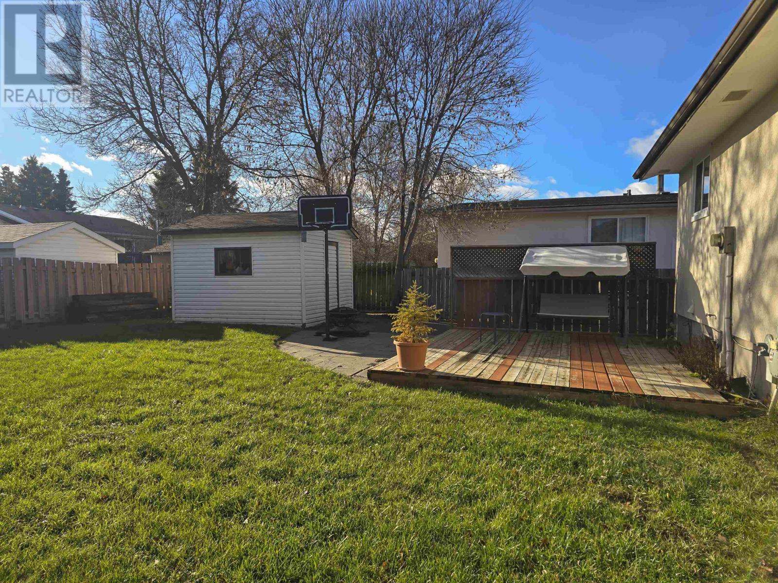 522 Redwood Undefined W, Thunder Bay, Ontario  P7C 5A3 - Photo 5 - TB253660