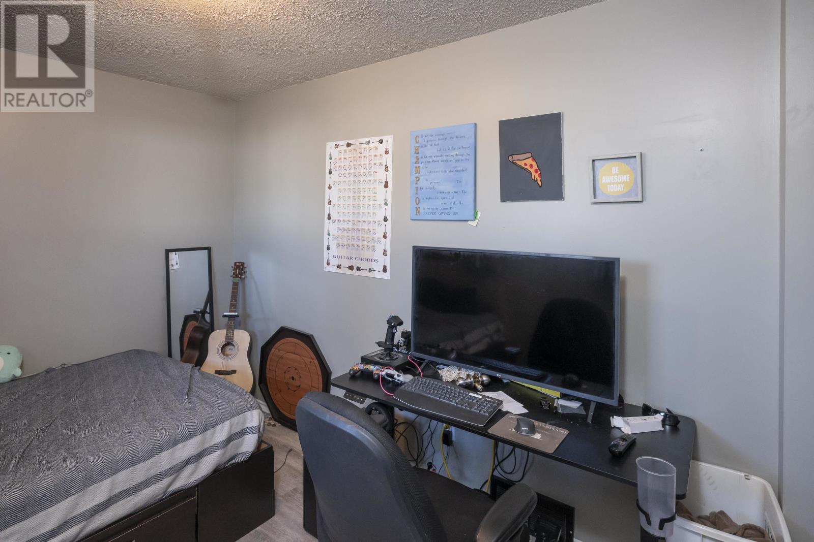 522 Redwood Undefined W, Thunder Bay, Ontario  P7C 5A3 - Photo 36 - TB253660