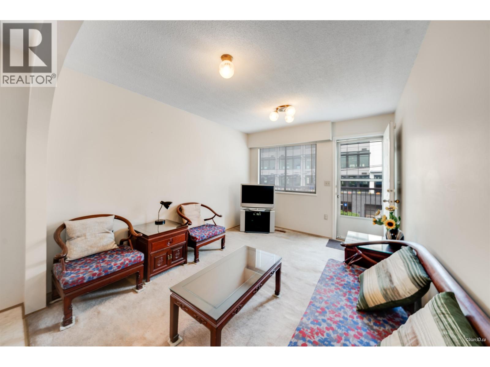 4737 Pender Street, Burnaby, British Columbia  V5C 2N4 - Photo 10 - R3074801