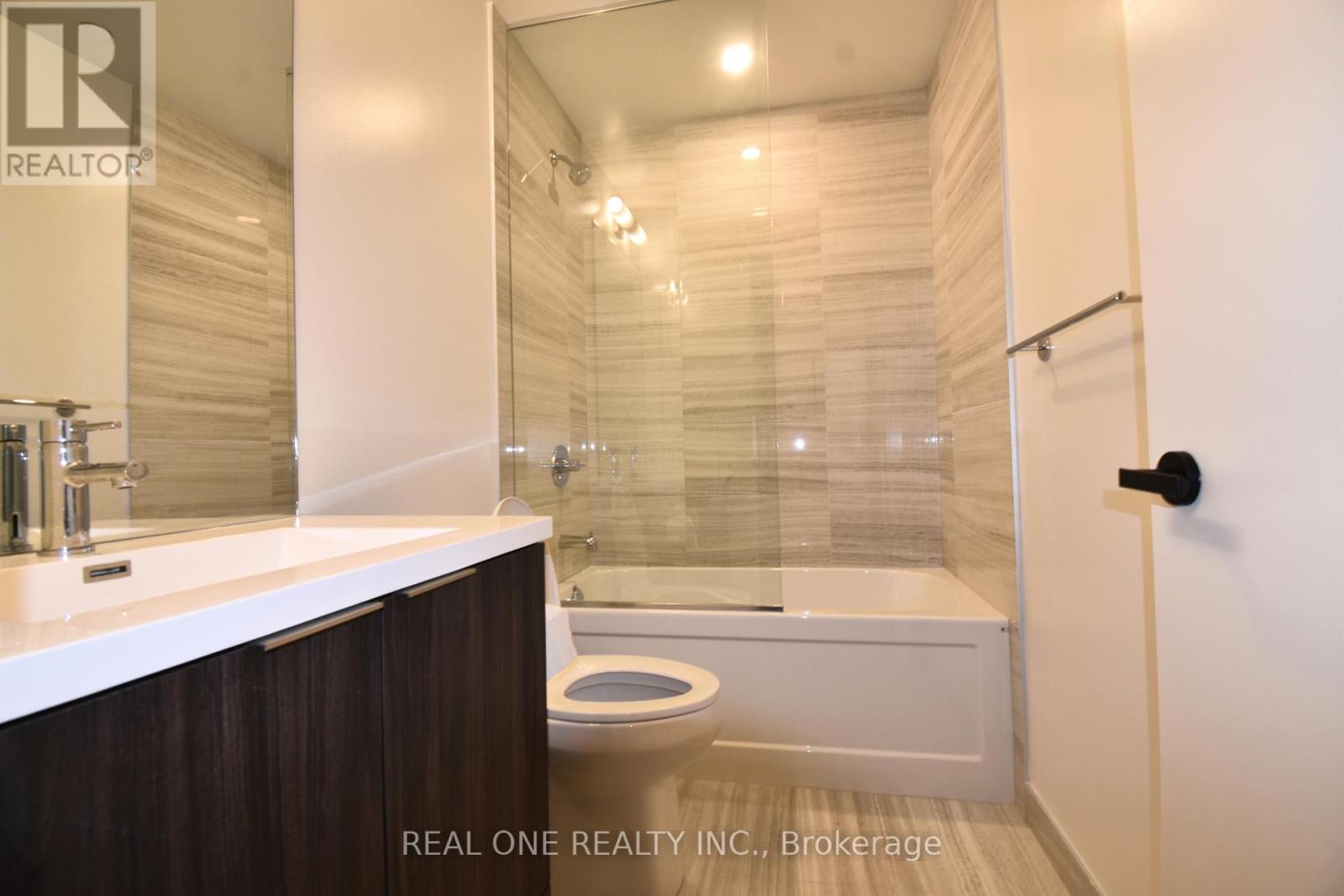 1202 - 8 Interchange Way, Vaughan, Ontario  L4K 5Z7 - Photo 6 - N12647298