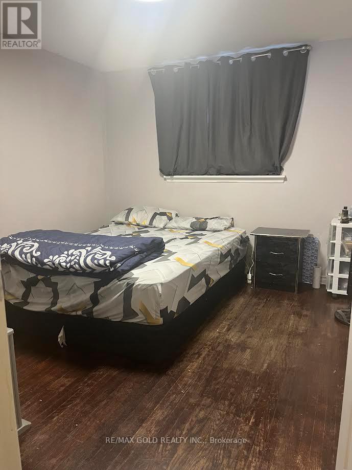 Upper - 7 Forsythia Road, Brampton, Ontario  L6T 2G2 - Photo 9 - W12611264