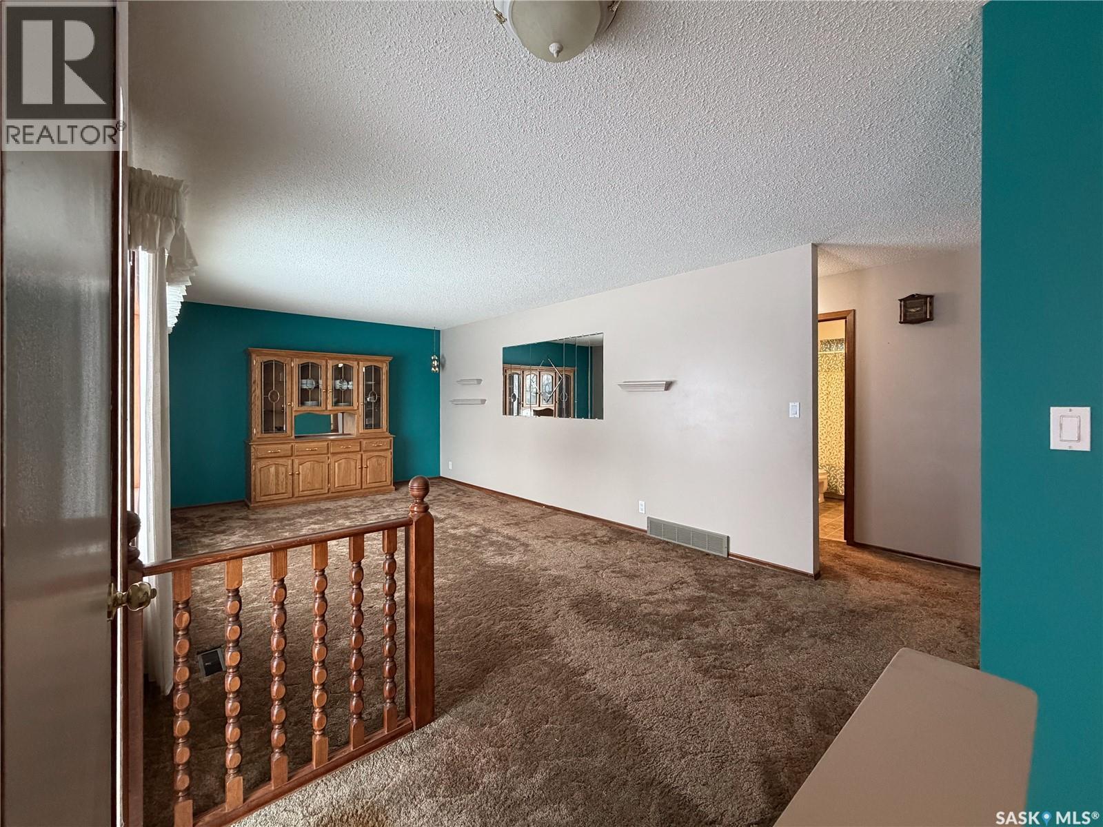 120 6th Street E, Ponteix, Saskatchewan  S0N 1Z0 - Photo 4 - SK025844