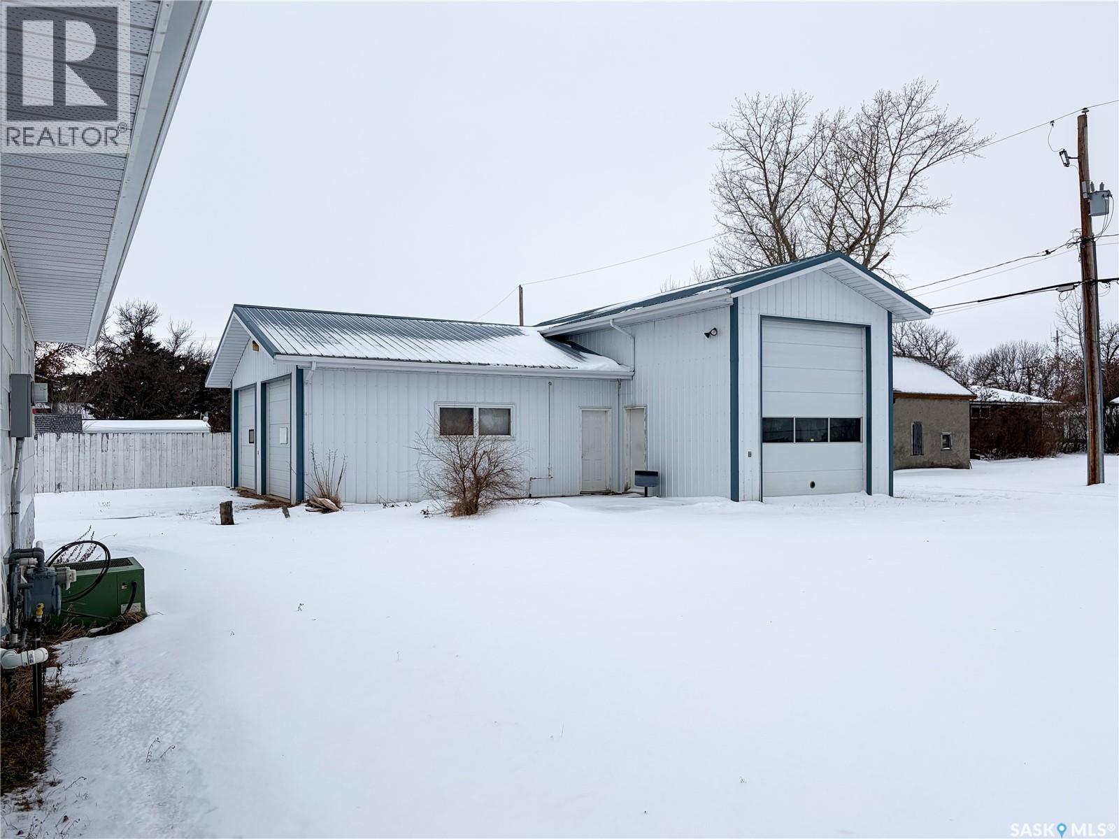 120 6th Street E, Ponteix, Saskatchewan  S0N 1Z0 - Photo 48 - SK025844