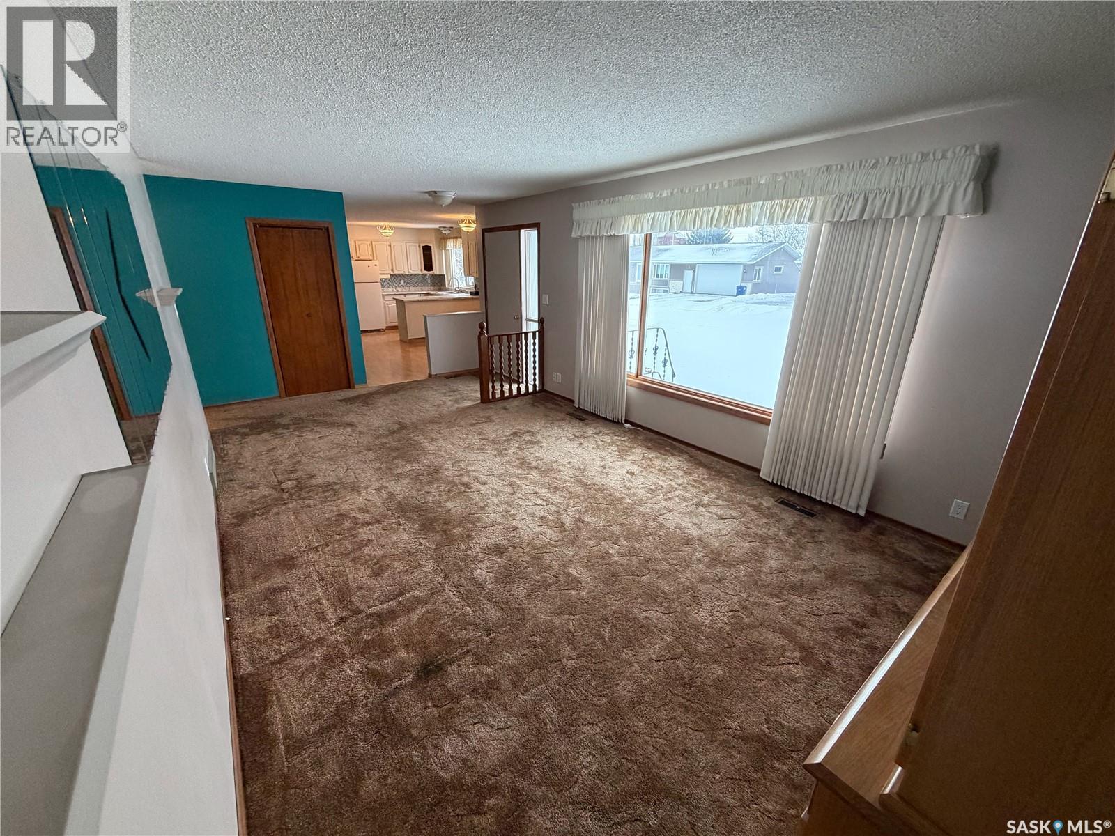 120 6th Street E, Ponteix, Saskatchewan  S0N 1Z0 - Photo 6 - SK025844