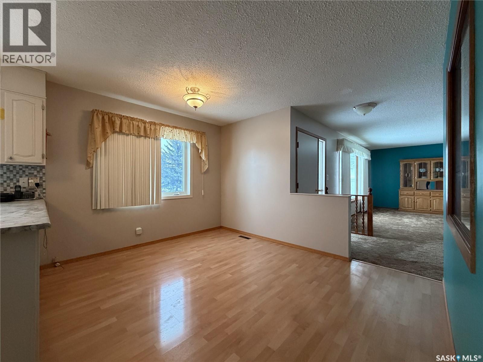 120 6th Street E, Ponteix, Saskatchewan  S0N 1Z0 - Photo 7 - SK025844