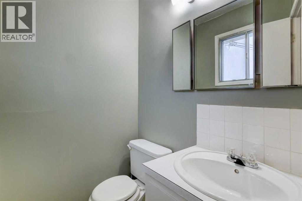 708 Sacramento Place Sw, Calgary, Alberta  T2W 0R5 - Photo 16 - A2273503