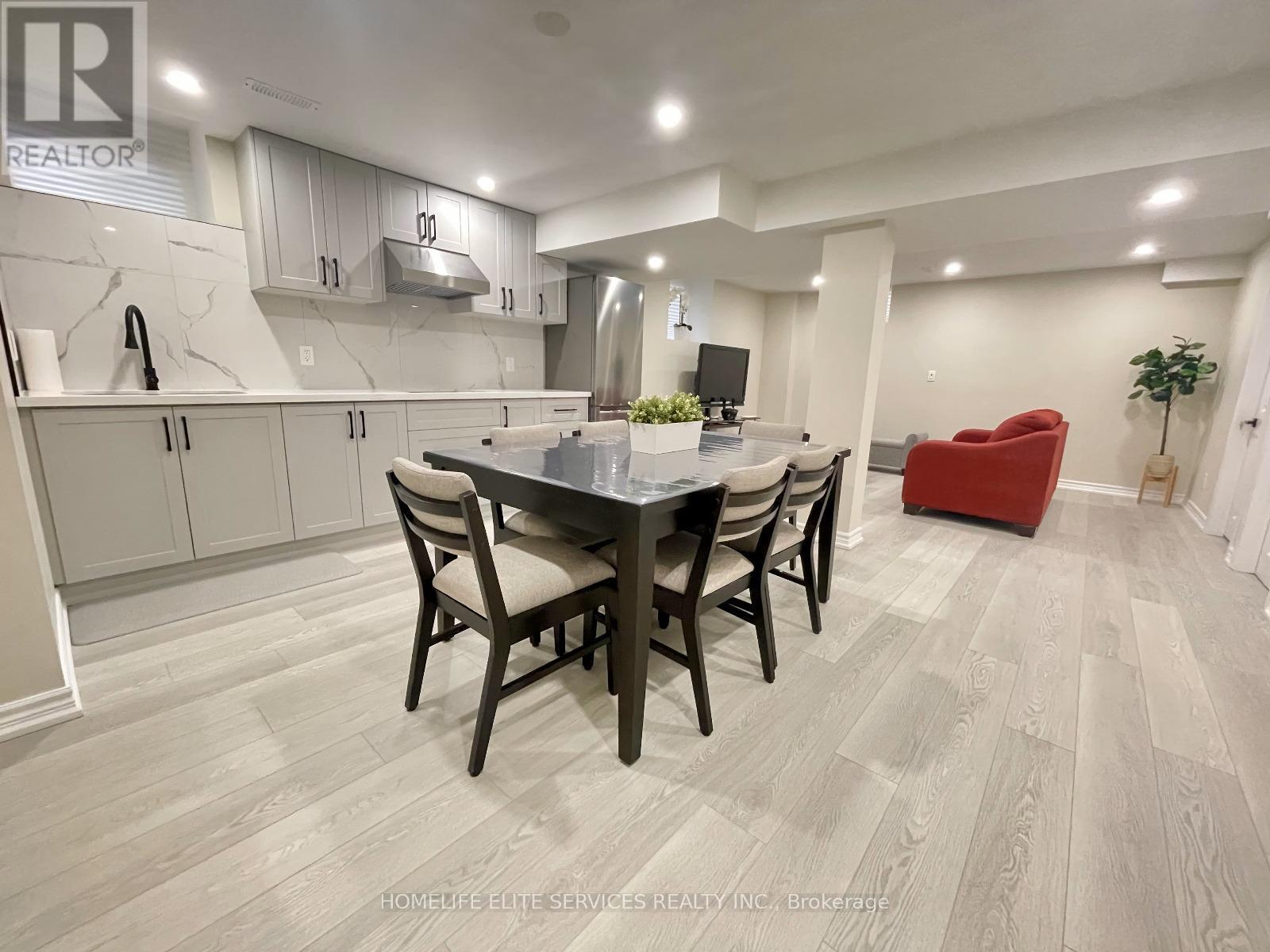 40 Stannardville Drive, Ajax, Ontario  L1T 0N9 - Photo 6 - E12595366