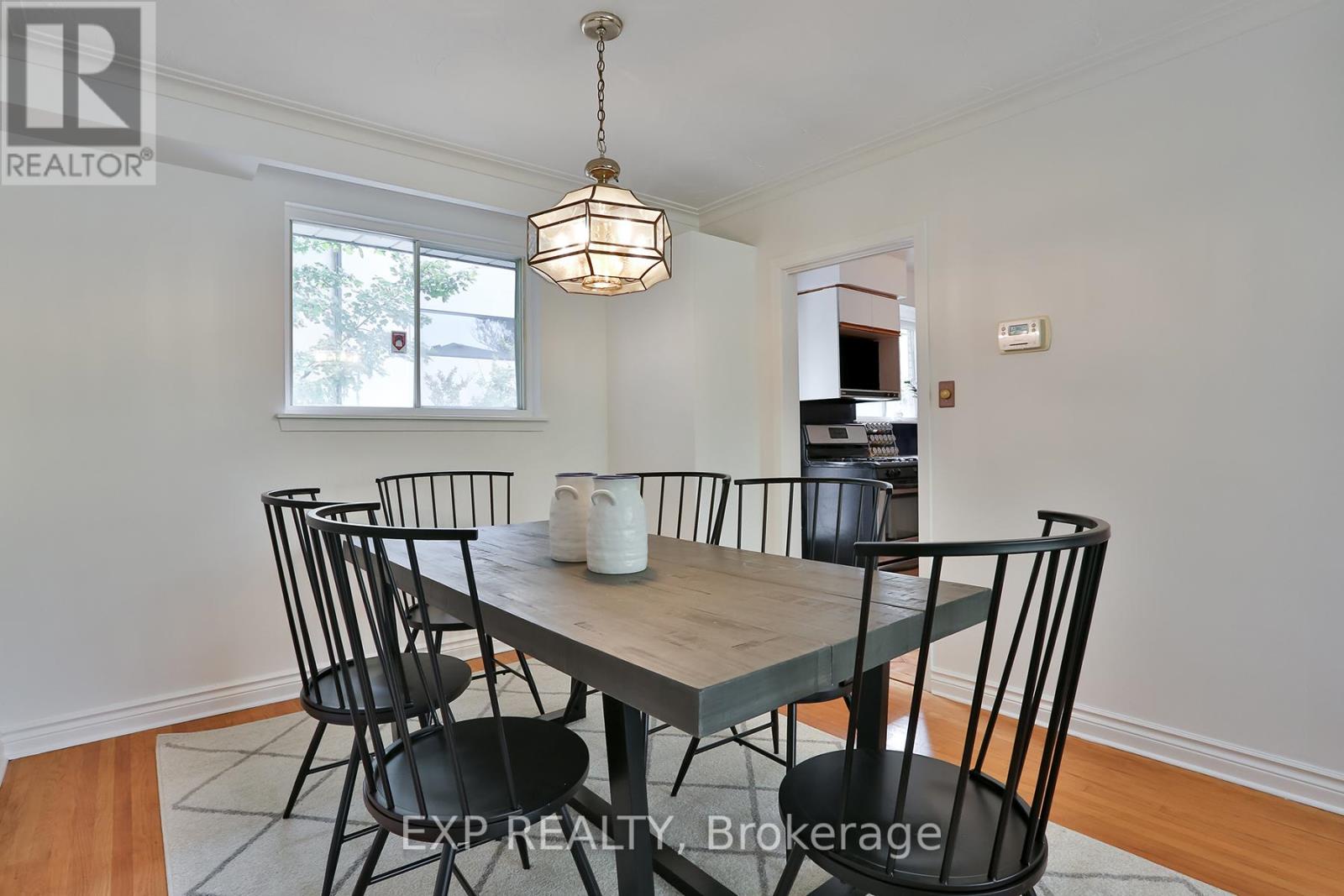 165 Carlson Drive, Newmarket, Ontario  L3Y 3H2 - Photo 18 - N12646030