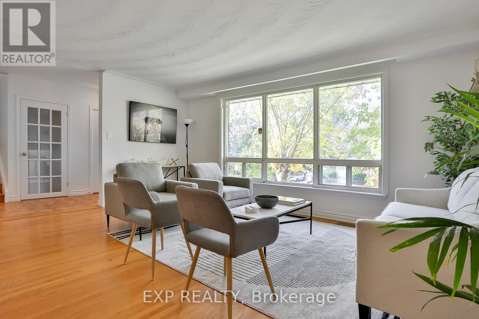 165 Carlson Drive, Newmarket, Ontario  L3Y 3H2 - Photo 17 - N12646030