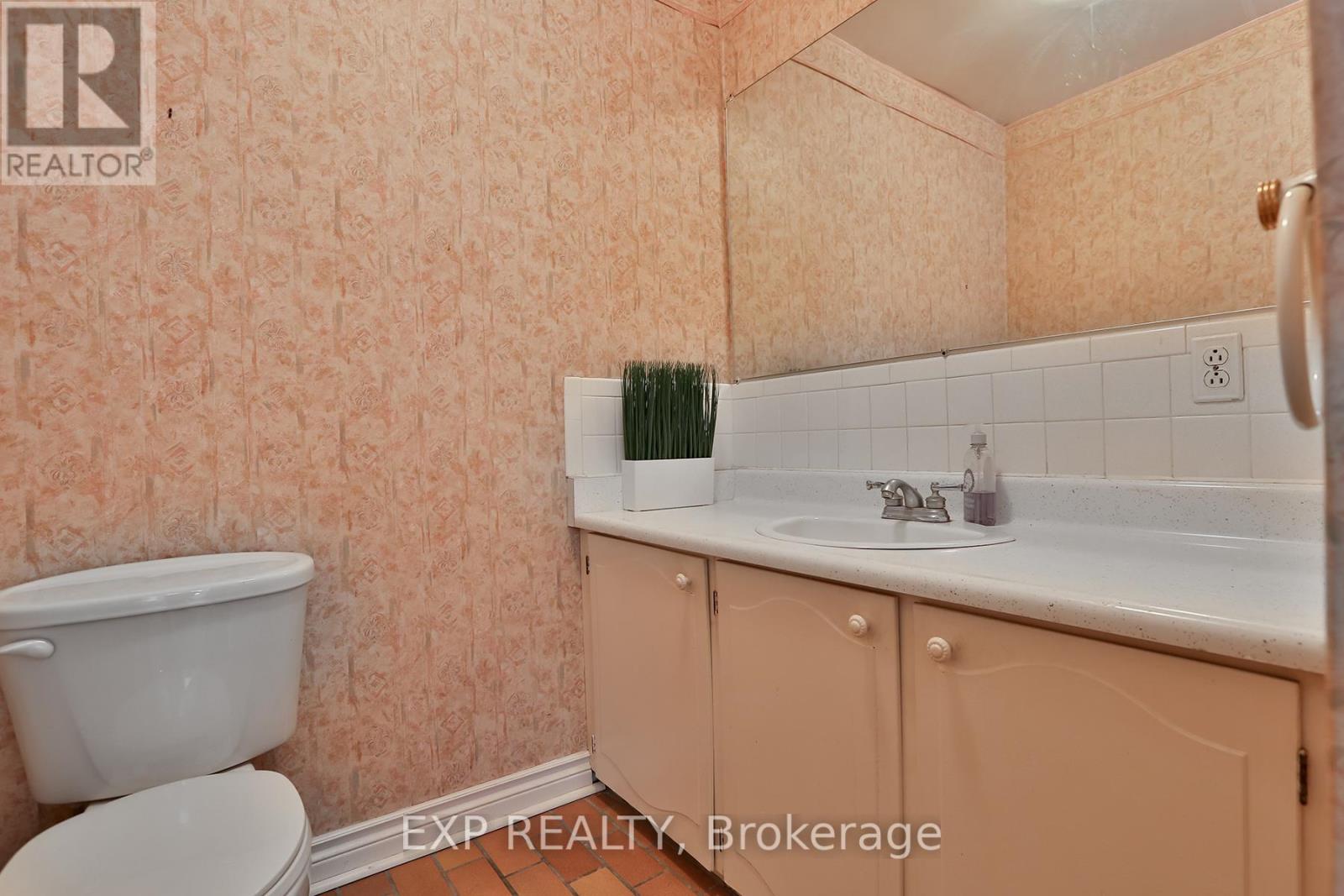 165 Carlson Drive, Newmarket, Ontario  L3Y 3H2 - Photo 36 - N12646030