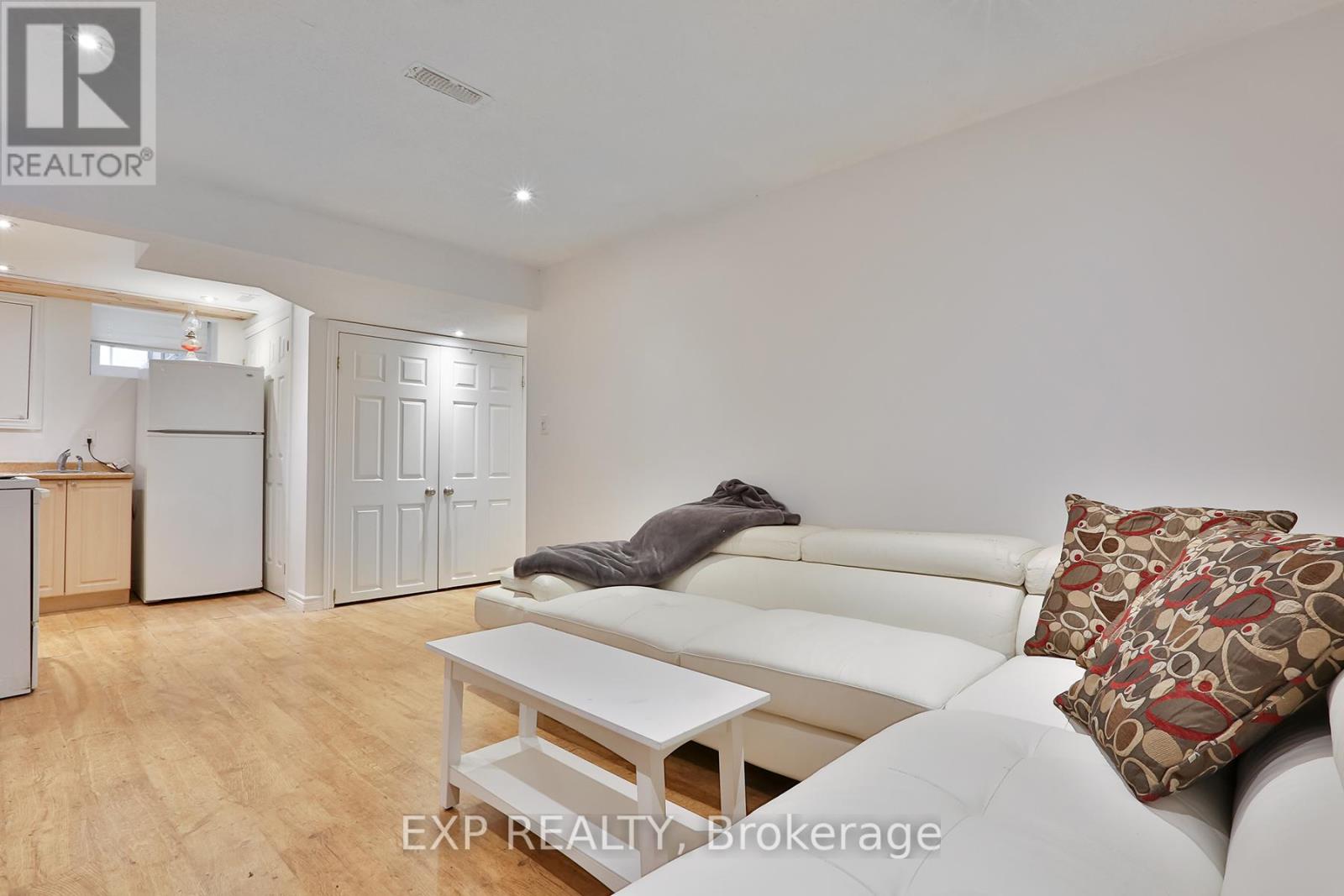 165 Carlson Drive, Newmarket, Ontario  L3Y 3H2 - Photo 38 - N12646030