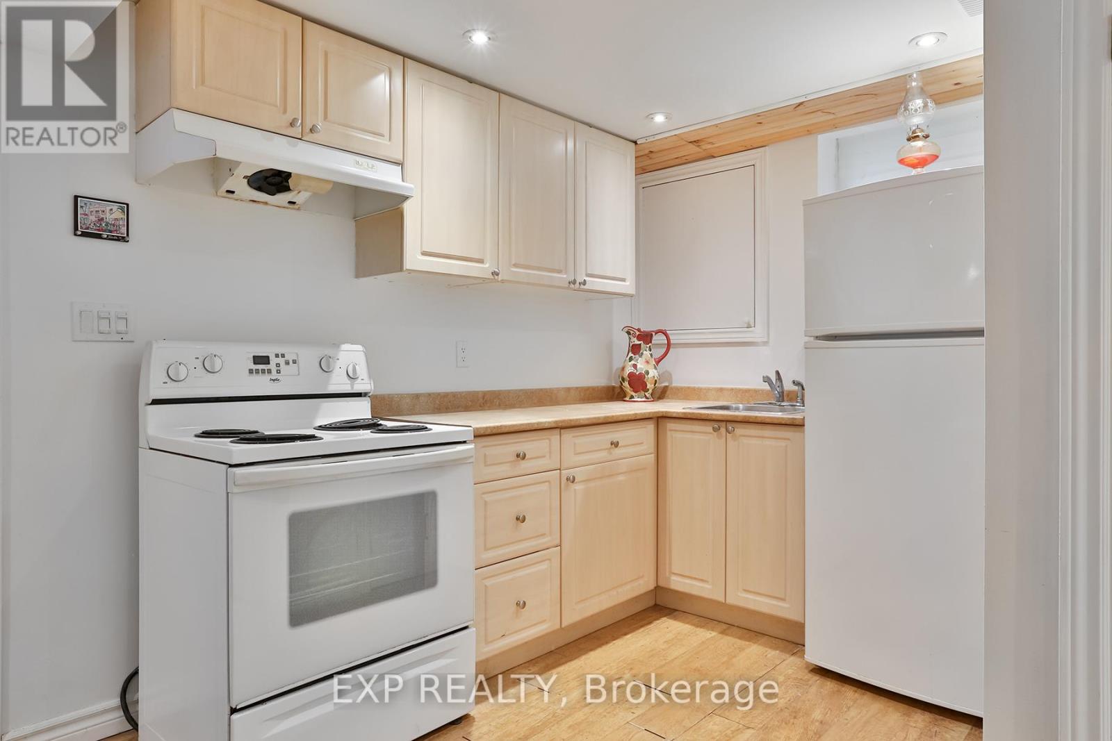 165 Carlson Drive, Newmarket, Ontario  L3Y 3H2 - Photo 40 - N12646030