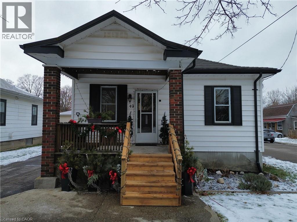 49 Woodhouse Street, Simcoe, Ontario  N3Y 1E8 - Photo 2 - 40794696