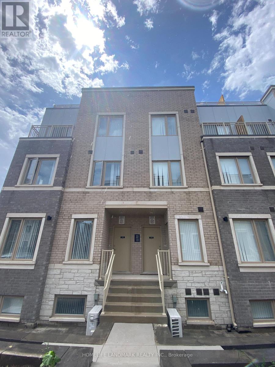 TH223 - 131 HONEYCRISP CRESCENT, Vaughan, Ontario