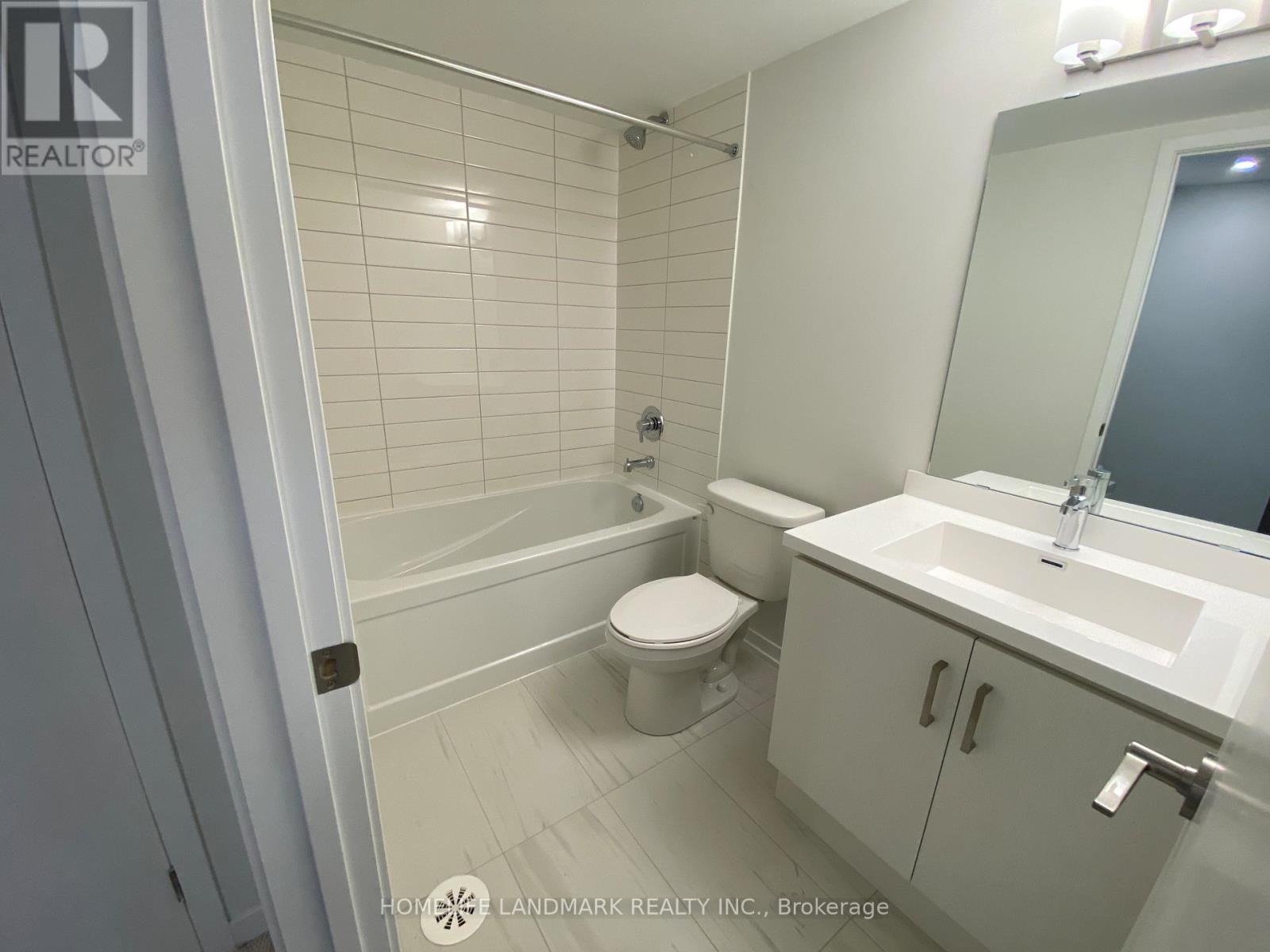 Th223 - 131 Honeycrisp Crescent, Vaughan, Ontario  L4K 0N7 - Photo 10 - N12647320