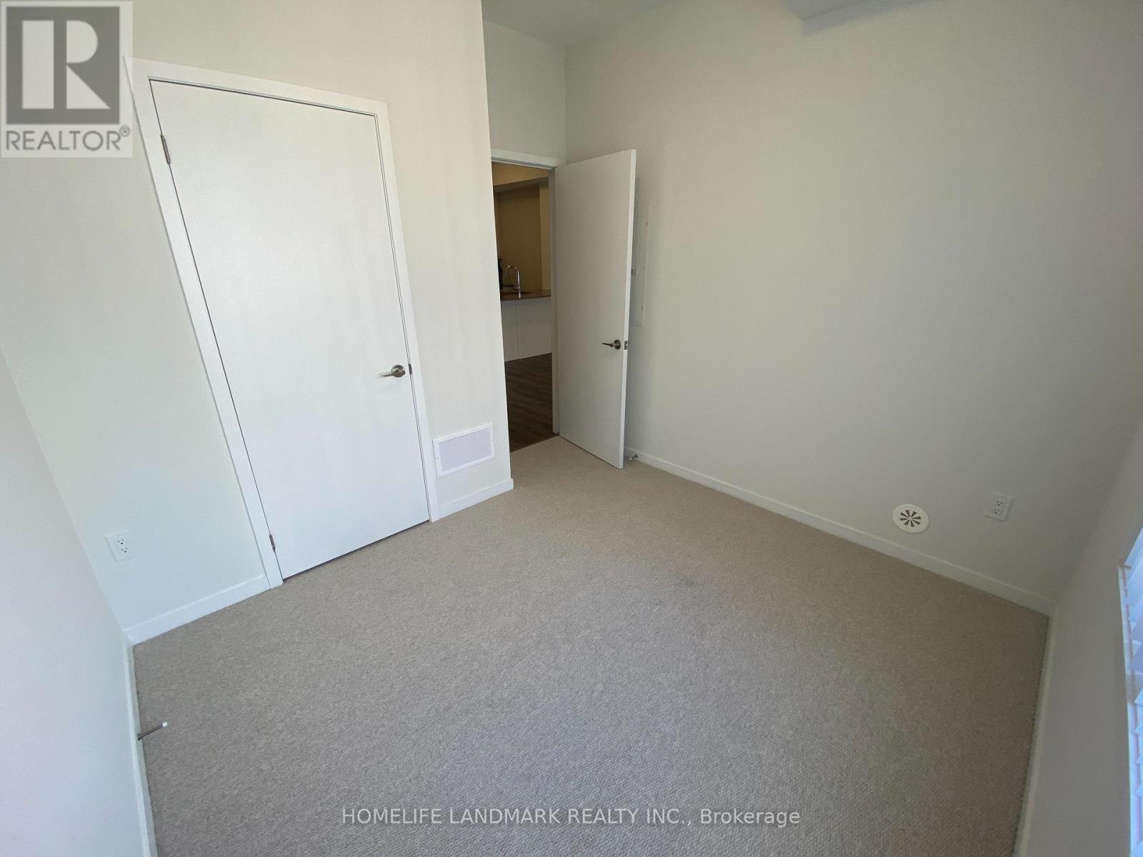 Th223 - 131 Honeycrisp Crescent, Vaughan, Ontario  L4K 0N7 - Photo 8 - N12647320