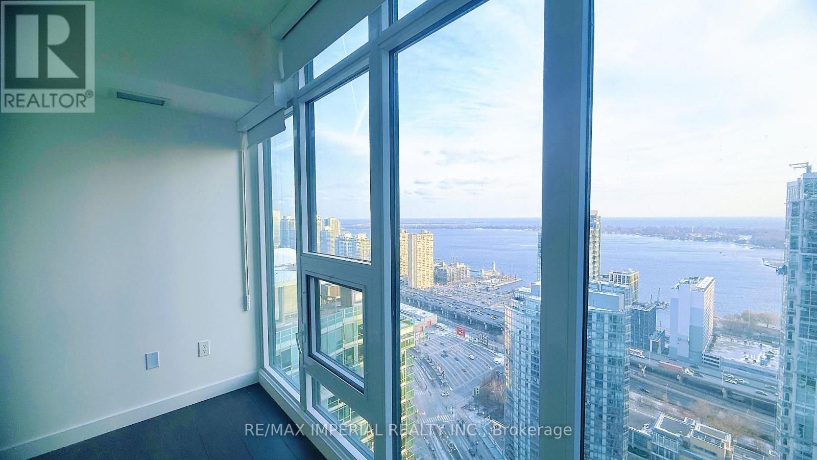 4005 - 1 Concord Cityplace Way, Toronto, Ontario  M5V 0X3 - Photo 14 - C12635608