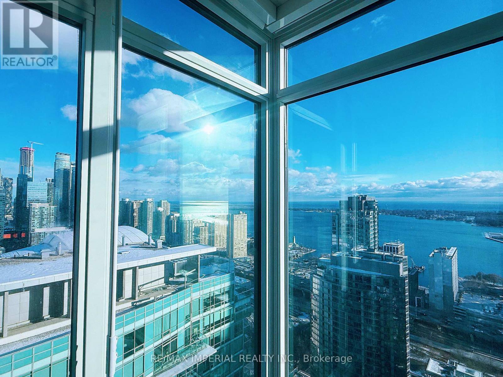 4005 - 1 Concord Cityplace Way, Toronto, Ontario  M5V 0X3 - Photo 21 - C12635608